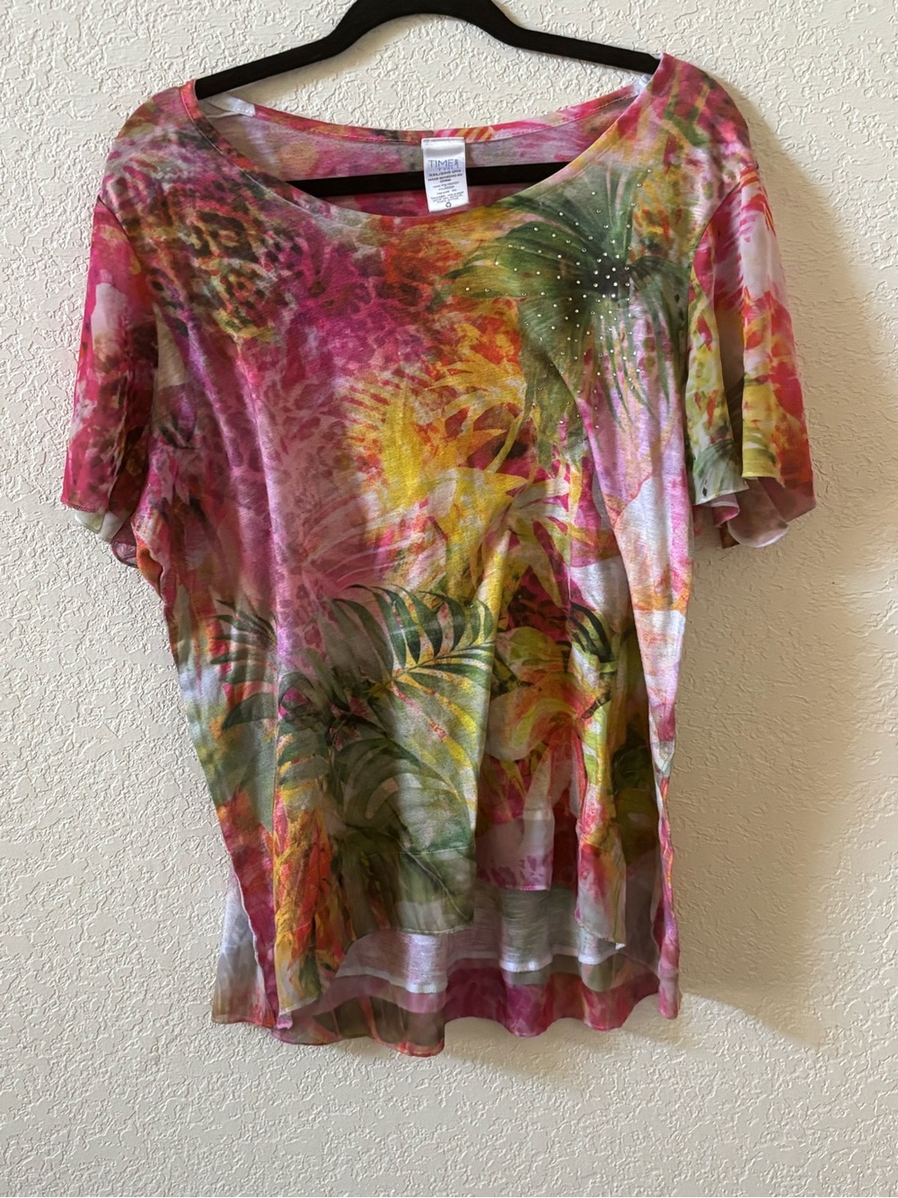 Time and Tru Tropical Floral Short Sleeve Top